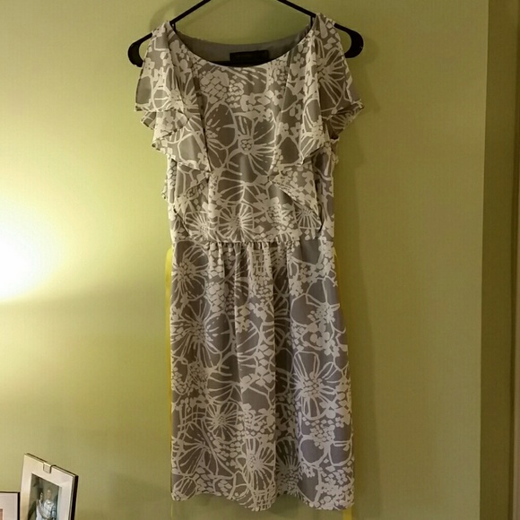 The Limited floral flutter sleeve dress - Picture 2 of 5